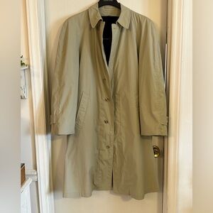 Mens London Fog Trench coat 
Sz 42 oversized 
Tan Alpaca Zip out lining